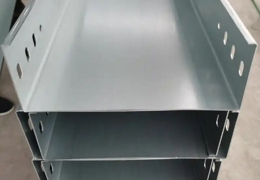 酒泉生产电缆桥架，哪些设备是关键？